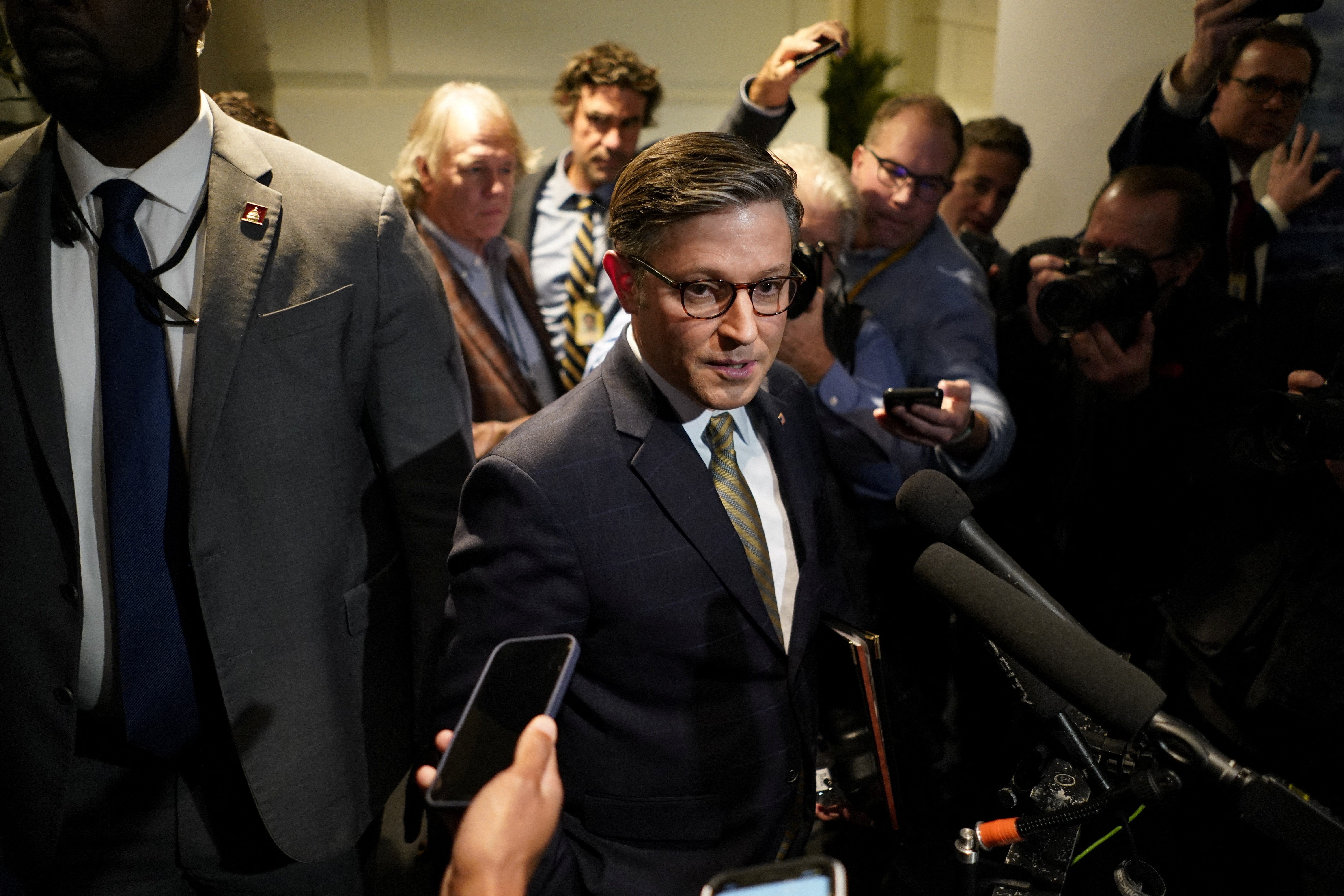 Senado dos EUA aprova projeto de lei para evitar 'shutdown' e texto vai à sanção de Biden