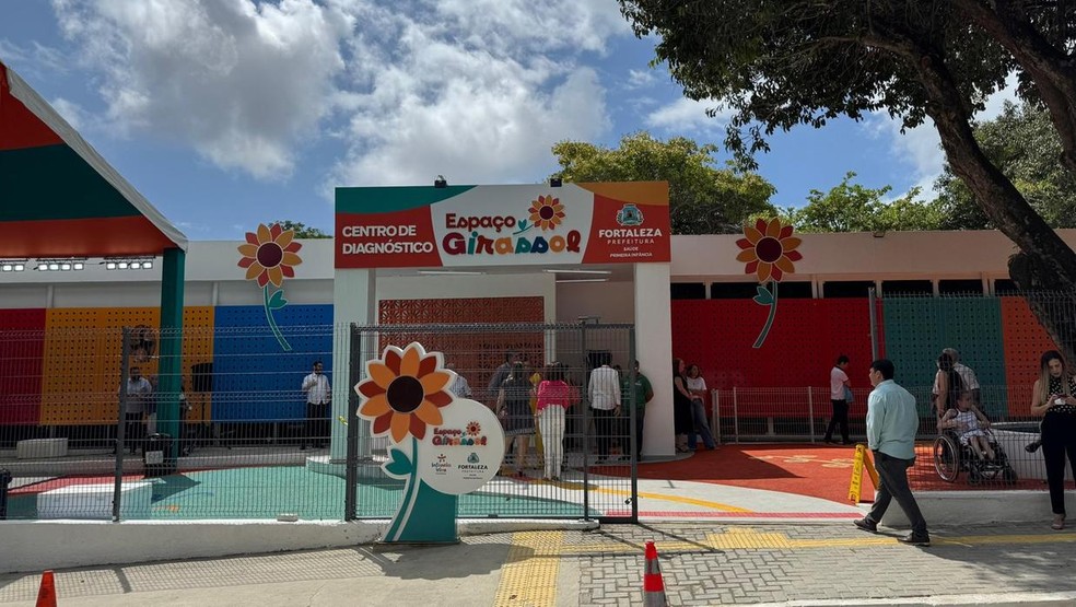 Nova linha de ônibus vai interligar terminal do Papicu ao Centro de Diagnóstico Girassol, em Fortaleza — Foto: Clarice Nascimento/SVM