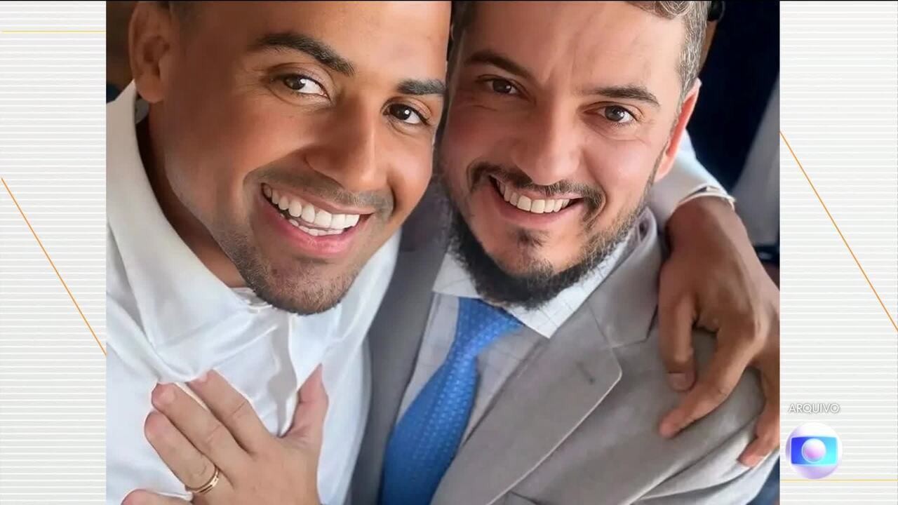 PF encontra adega com diversos rótulos de vinhos e rosto de Bacellar em imóvel ligado ao deputado