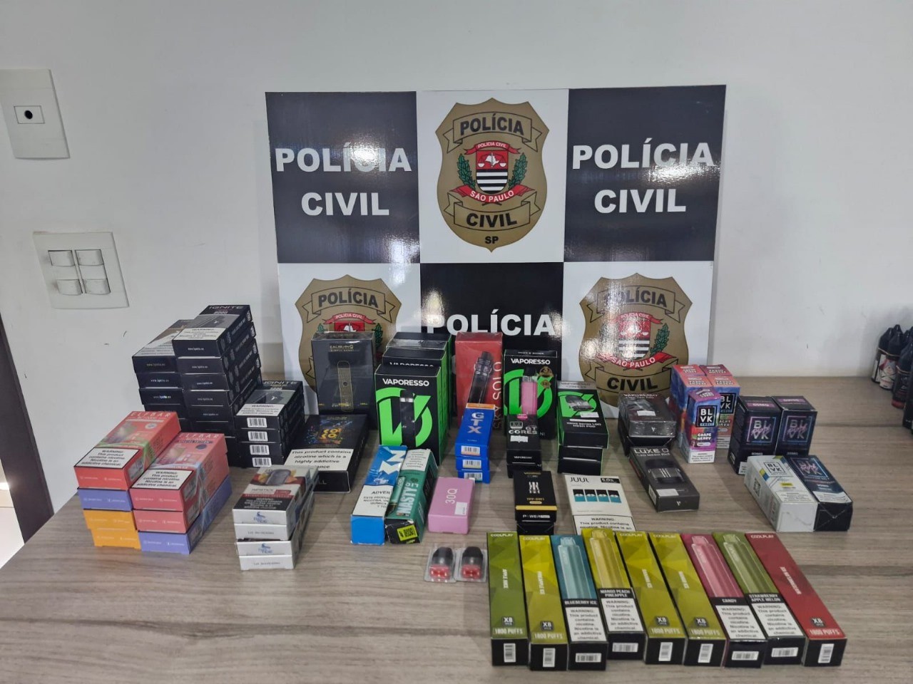Polícia prende quadrilha de empresários suspeita de vender cigarros eletrônicos em Rio Preto