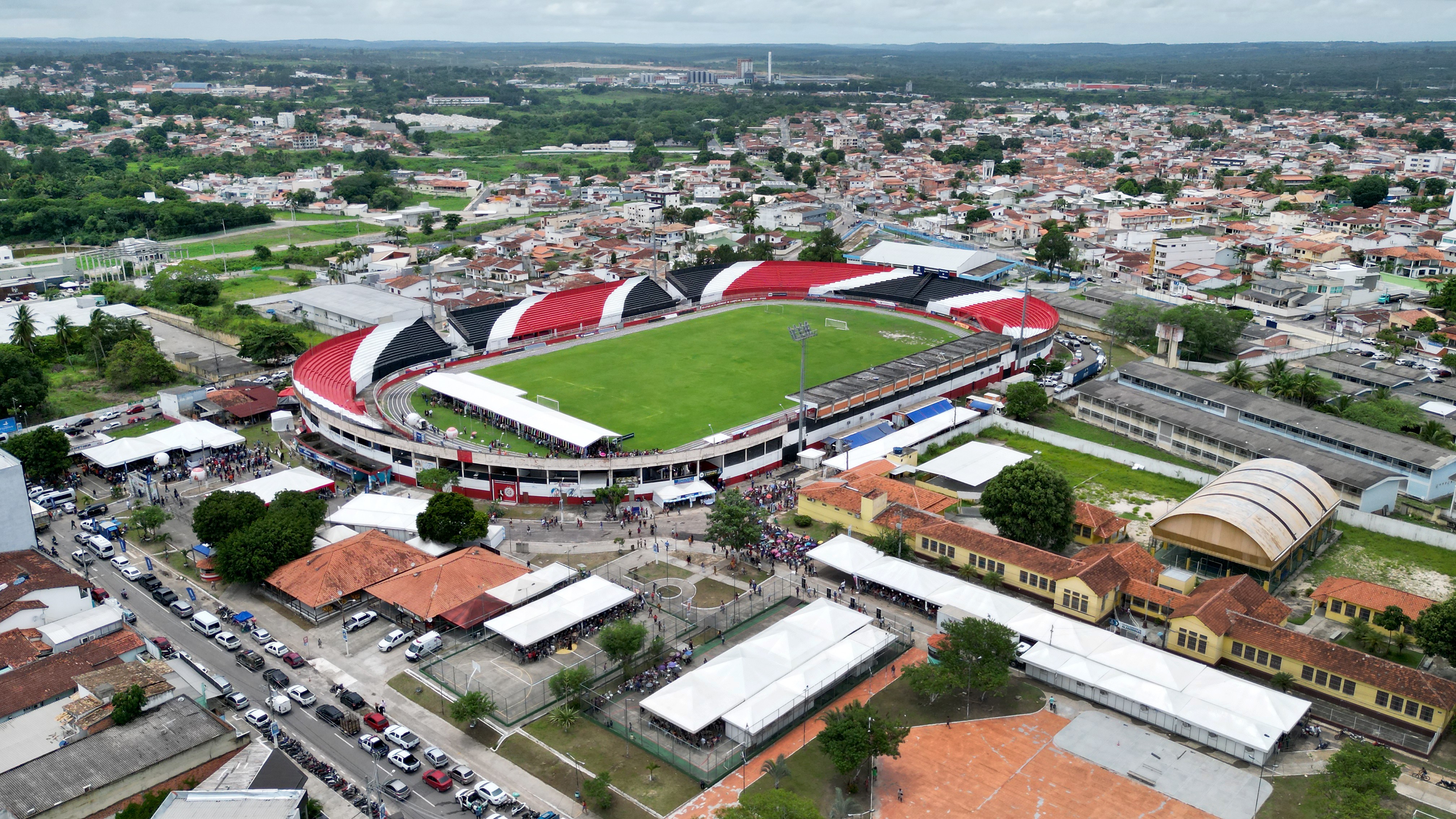 Alagoinhas abre cadastramento para ambulantes atuarem nos jogos do Campeonato Baiano