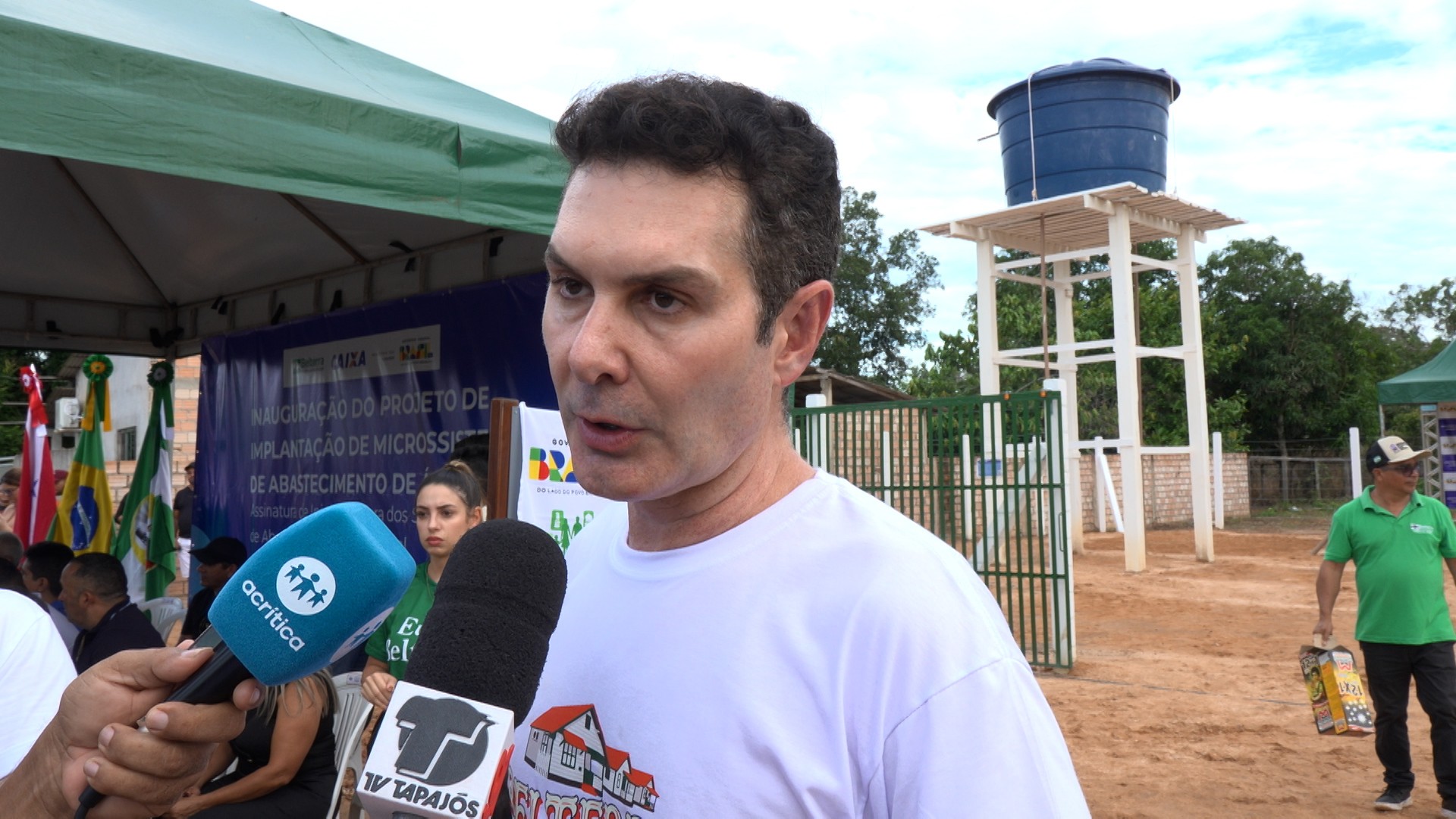 Ministro anuncia 125 casas populares e amplia abastecimento de água durante visita em Belterra