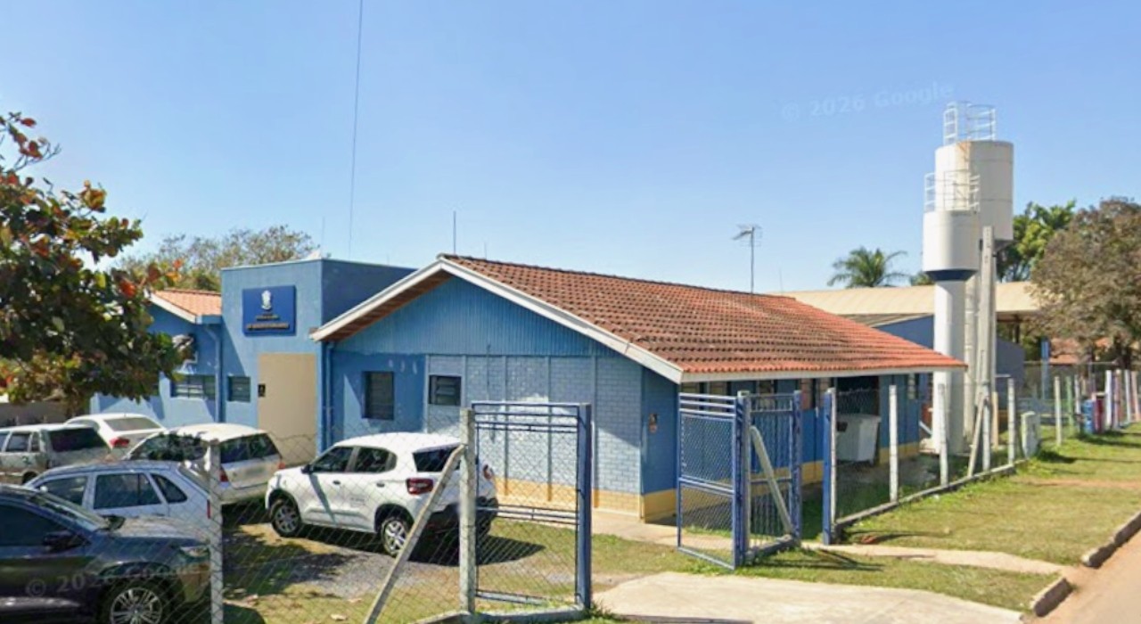 Menino foge de escola por buraco em alambrado no interior de SP; polícia investiga maus-tratos 