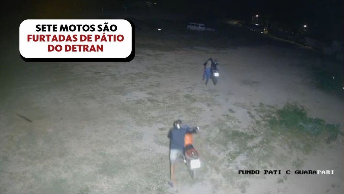 VÍDEO Homens quebram muro à marretadas e furtam sete motos de pátio do