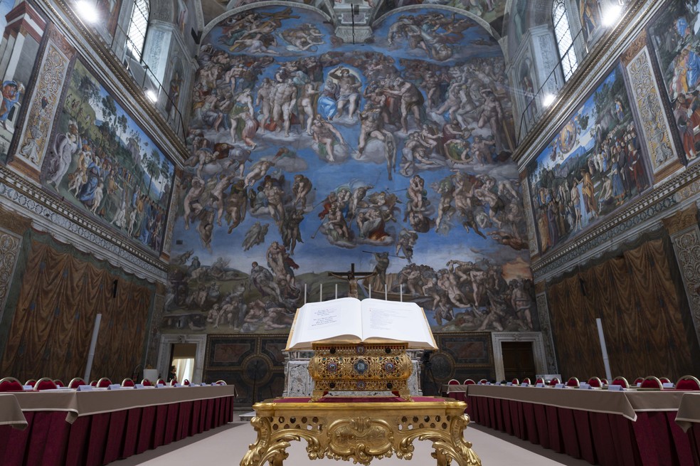 Vaticano divulga imagens de Capela Sistina pronta para receber conclave. — Foto: Serviço de imprensa do Vaticano