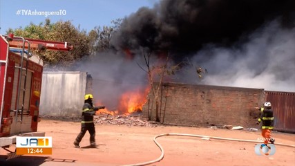 Incêndio atinge centro de reciclagem em Palmas