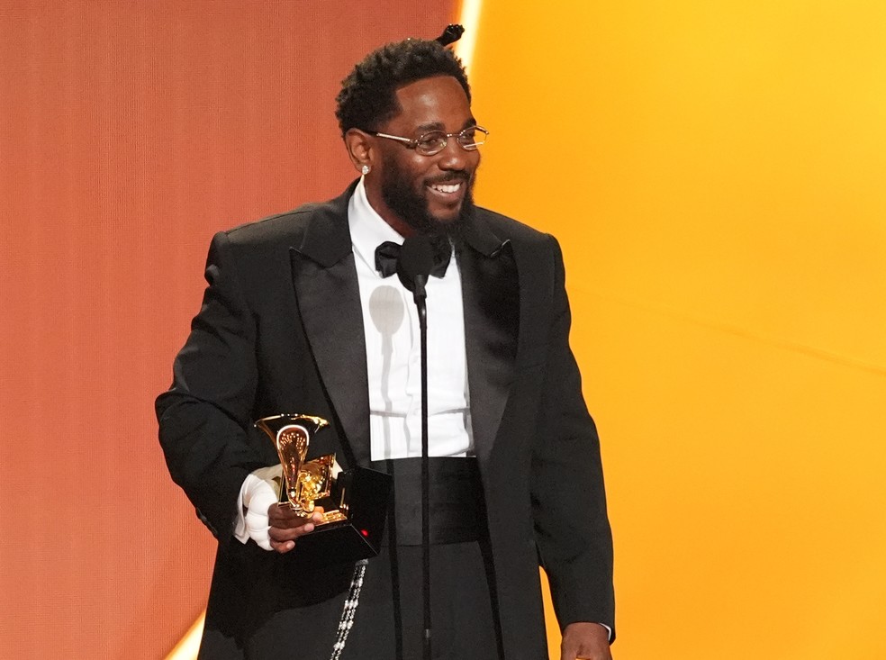 Kendrick Lamar vence o Grammy de melhor álbum de rap — Foto: Chris Pizzello/Invision/AP