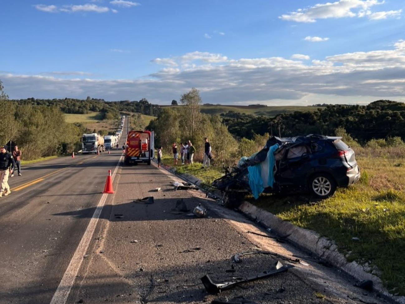 Duas pessoas morrem em acidente de colisão frontal na BR-470, no RS; avó e neta ficam feridas