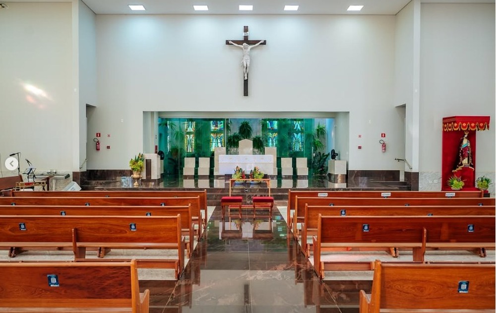 Homem arromba igreja e furta R$ 17 mil dentro de cofre em MG