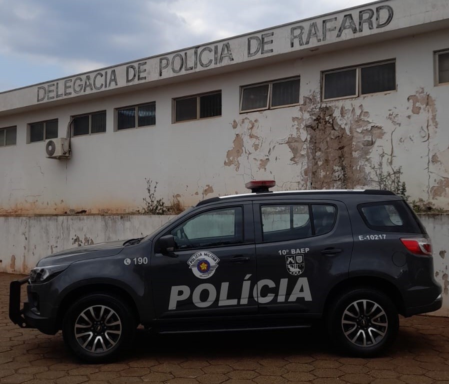Homens são presos suspeitos de estuprar e furtar mulher em imóvel no Centro de Rafard, diz PM 
