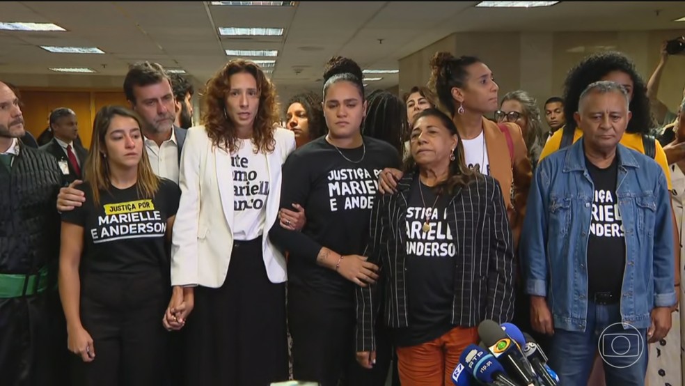 Famílias de Marielle Franco e Anderson Gomes — Foto: Jornal Nacional/ Reprodução