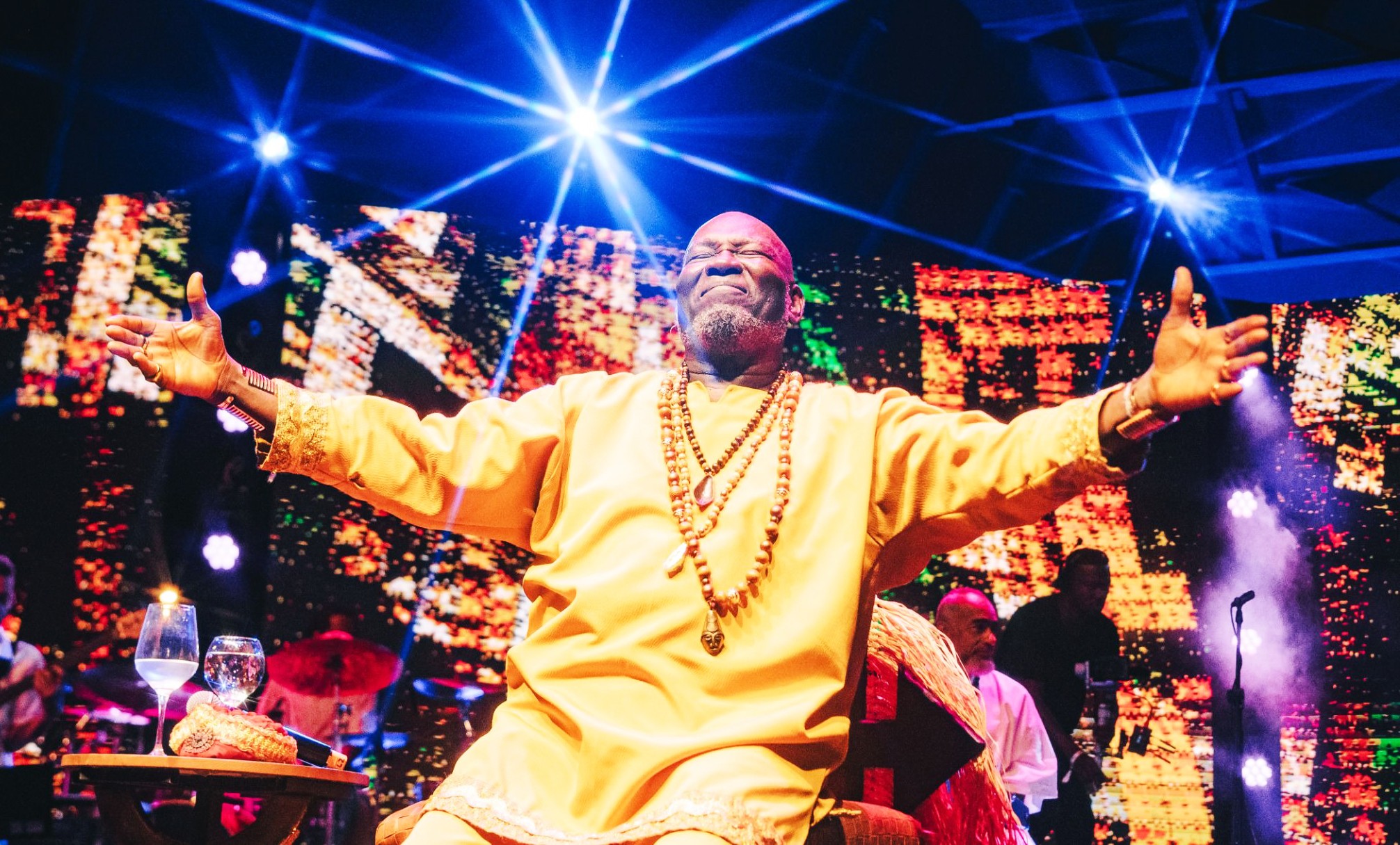 Lazzo Matumbi expõe a influência da África em single de álbum audiovisual em que canta compositores da Bahia