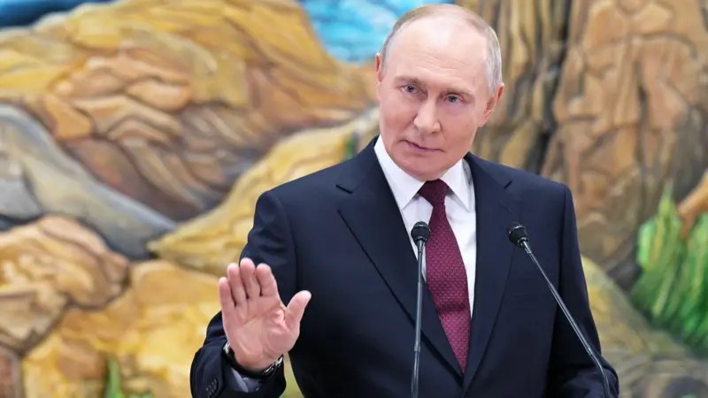 Putin reforça ameaça e diz que só haverá paz se Ucrânia ceder territórios