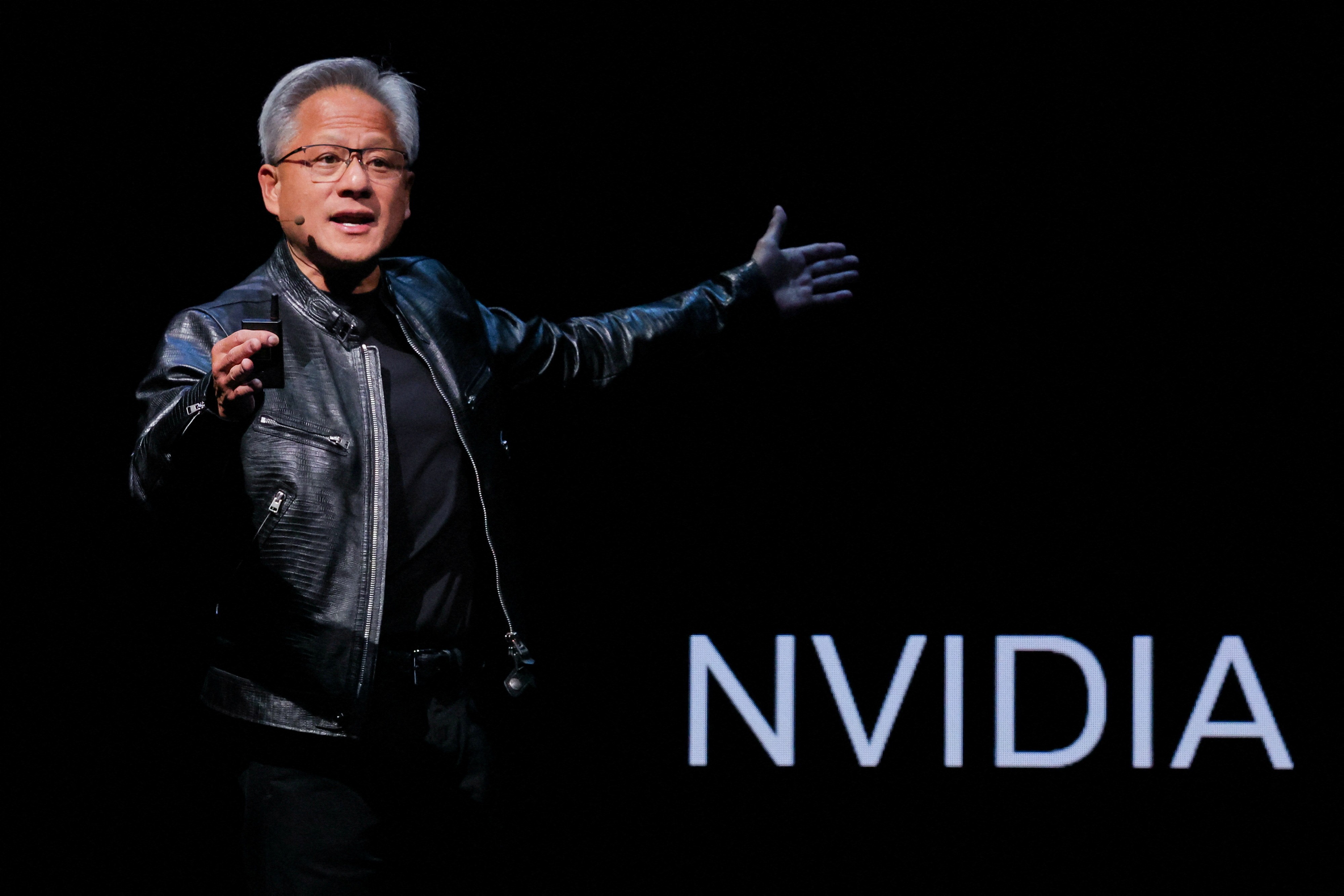 Como um ex-lavador de pratos criou a Nvidia, 1ª empresa da história a atingir US$ 5 trilhões em valor