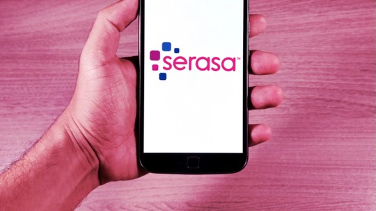 É #FAKE anúncio que imita o g1 e divulga Feirão Limpa Nome da Serasa com 99% de desconto; trata-se de golpe - Montagem imita aparência de uma reportagem do g1; site mentiroso exige CPF e leva vítima a fazer PIX de R$ 98,52 a criminosos.