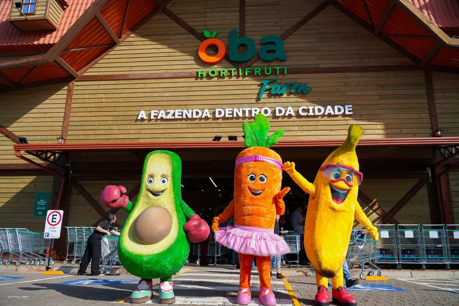 Oba Hortifruti inaugura em Taubaté a maior loja da rede no Brasil