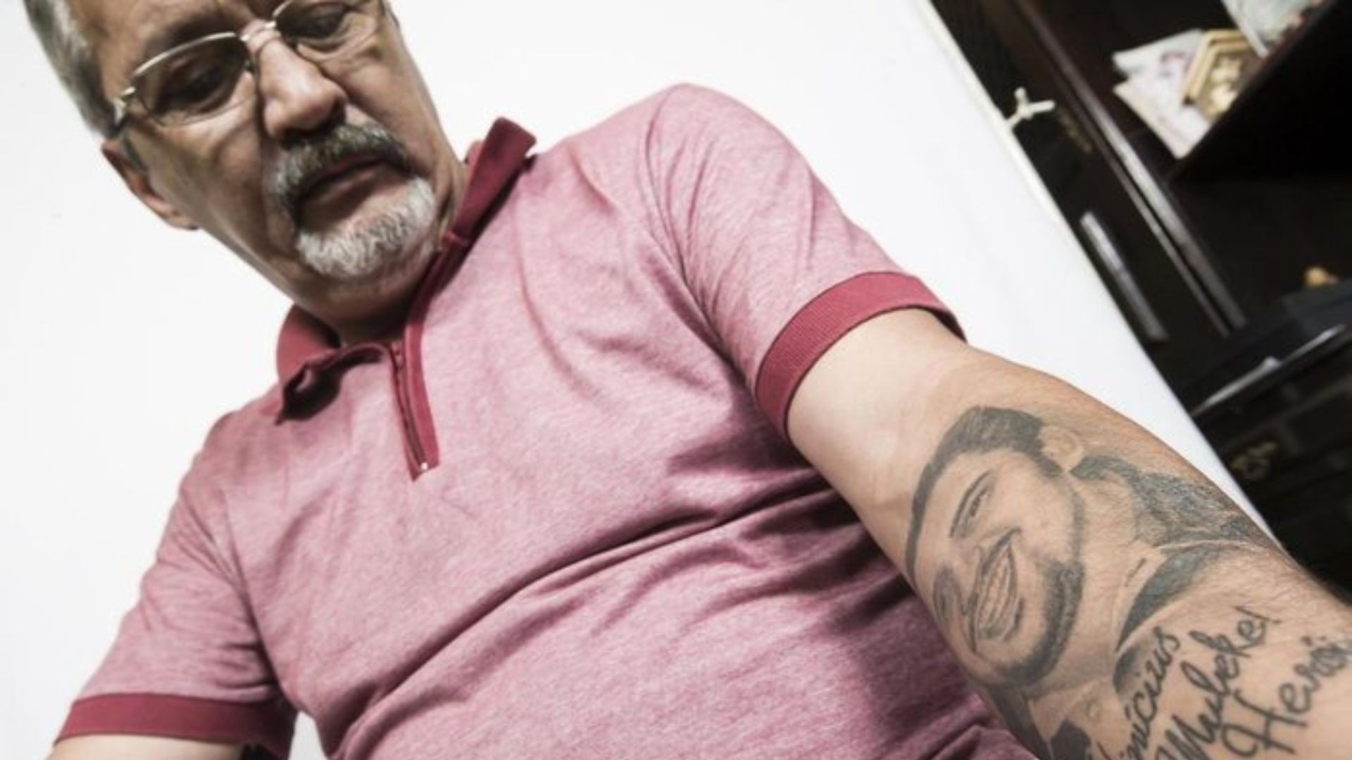 Pai de jovem que salvou 14 pessoas antes de morrer em incêndio na Boate Kiss é atropelado por ônibus em Santa Maria