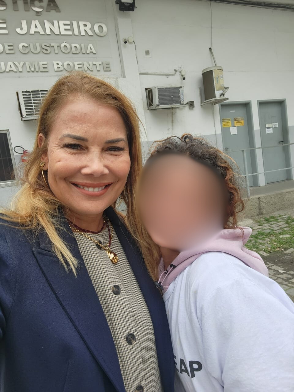 Justiça manda soltar mulher em situação de rua presa após ação da Seop que apreendeu cães em Ipanema