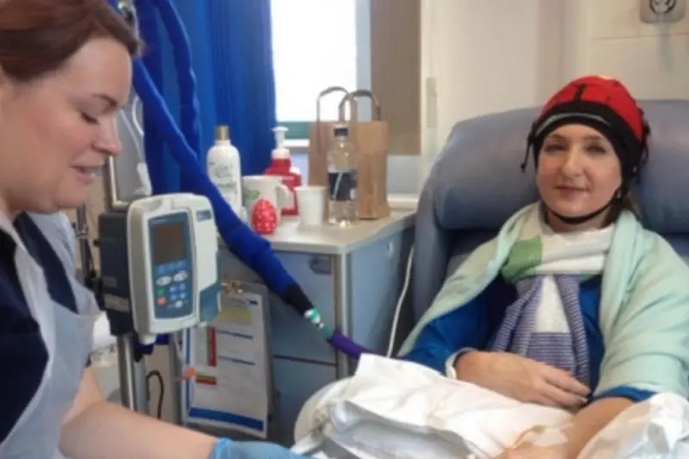 Victoria: "Pode parecer dramático, mas, para mim, perder o cabelo foi pior até do que perder uma mama em uma mastectomia." — Foto: Victoria Derbyshire
