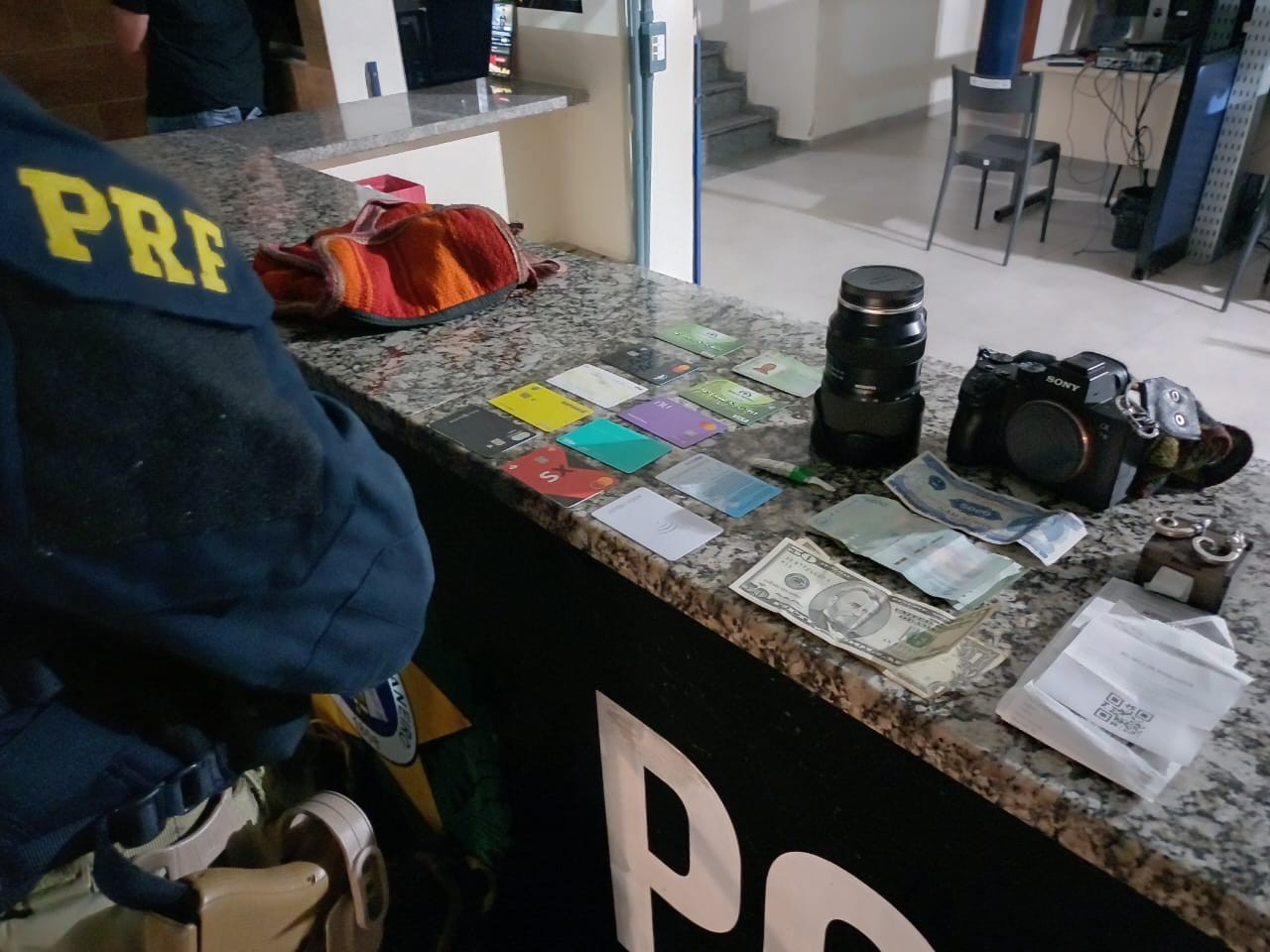 Colombiano suspeito de furtar hóspedes de hostel no RJ é preso em Volta Redonda 