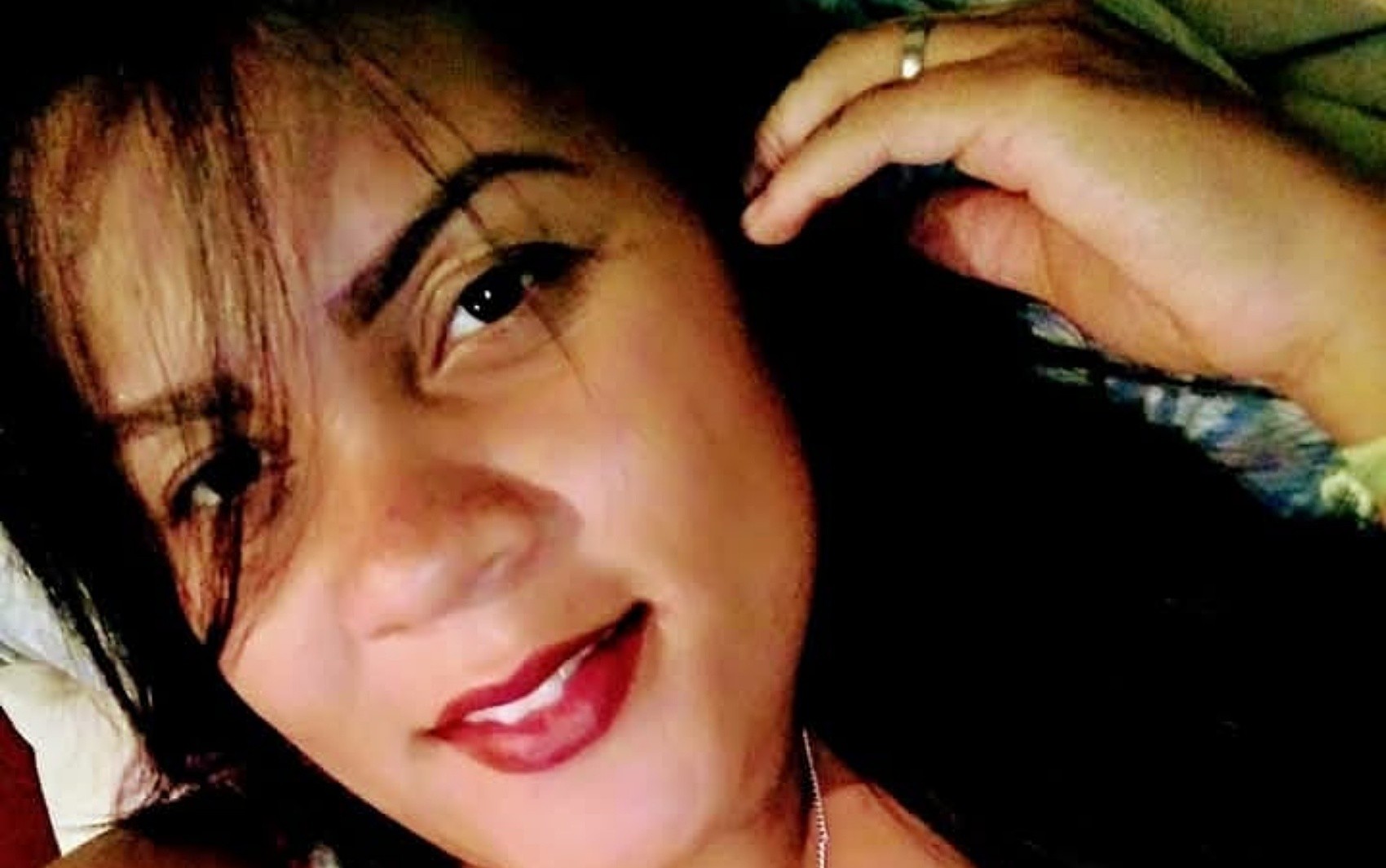 Mulher morre após ser esfaqueada pelo ex-companheiro em Três Corações, MG