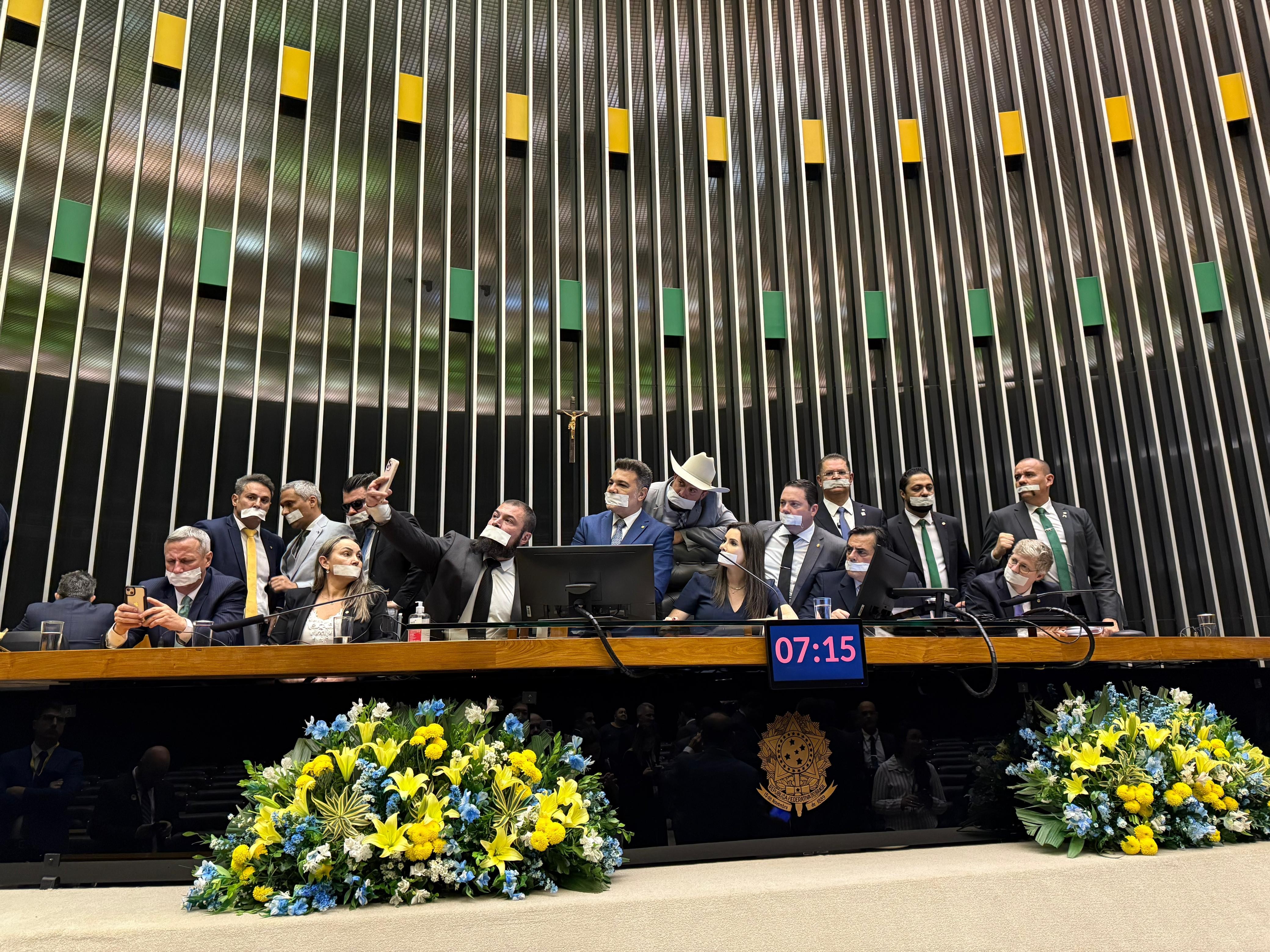 Ocupação no Senado muda planos de cúpula parlamentar sobre clima na América Latina