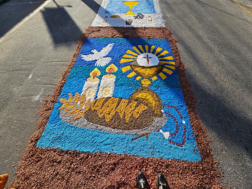 Tapetes de Corpus Christi são tradição no Brasil  — Foto: Bianca Chaboudet/g1