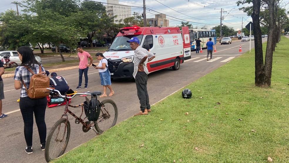 Idosa é atropelada em faixa de pedestre de Palmas — Foto: Patrícia Lauris/g1 Tocantins