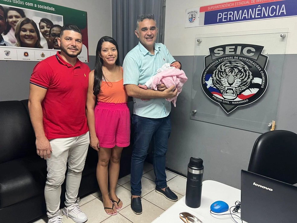 Um bebê de apenas 12 dias de vida foi salvo por dois policiais civis após se engasgar na tarde desta sexta-feira (3), em São Luís — Foto: Divulgação/Polícia Civil do Maranhão
