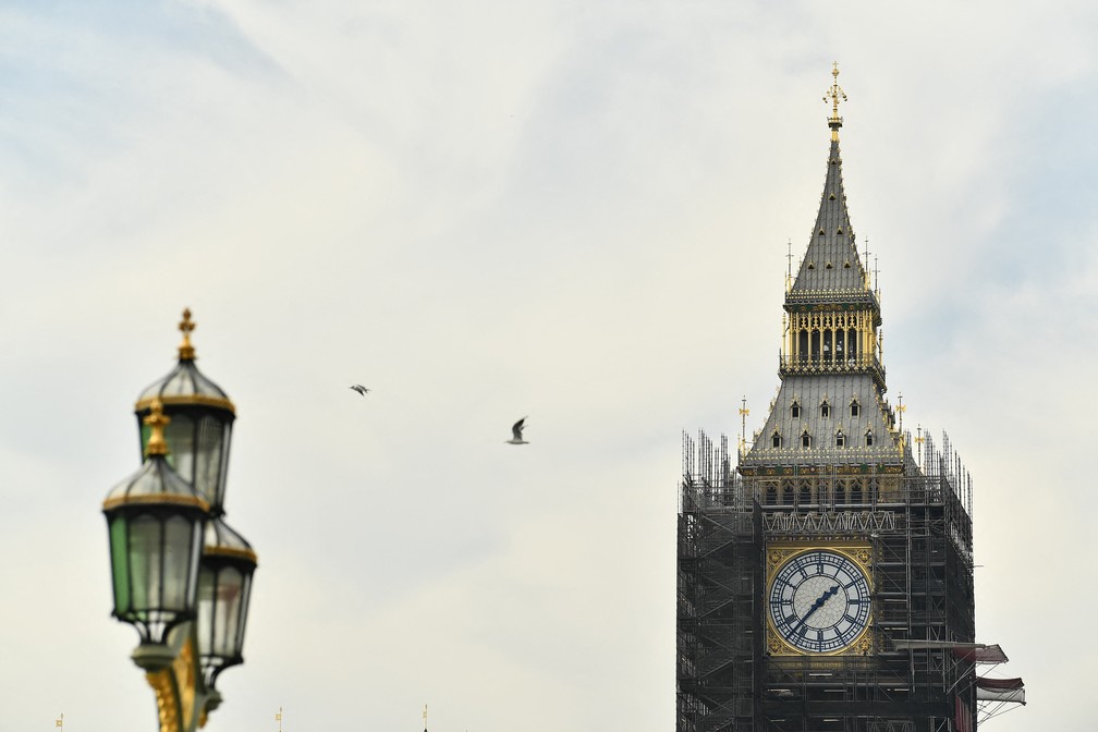 Em reforma, Big Ben volta a tocar em Londres