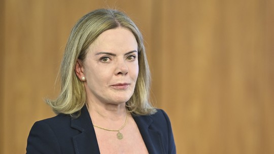Gleisi diz que decisão do STF sobre responsabilização das redes é 'corajosa e necessária' -