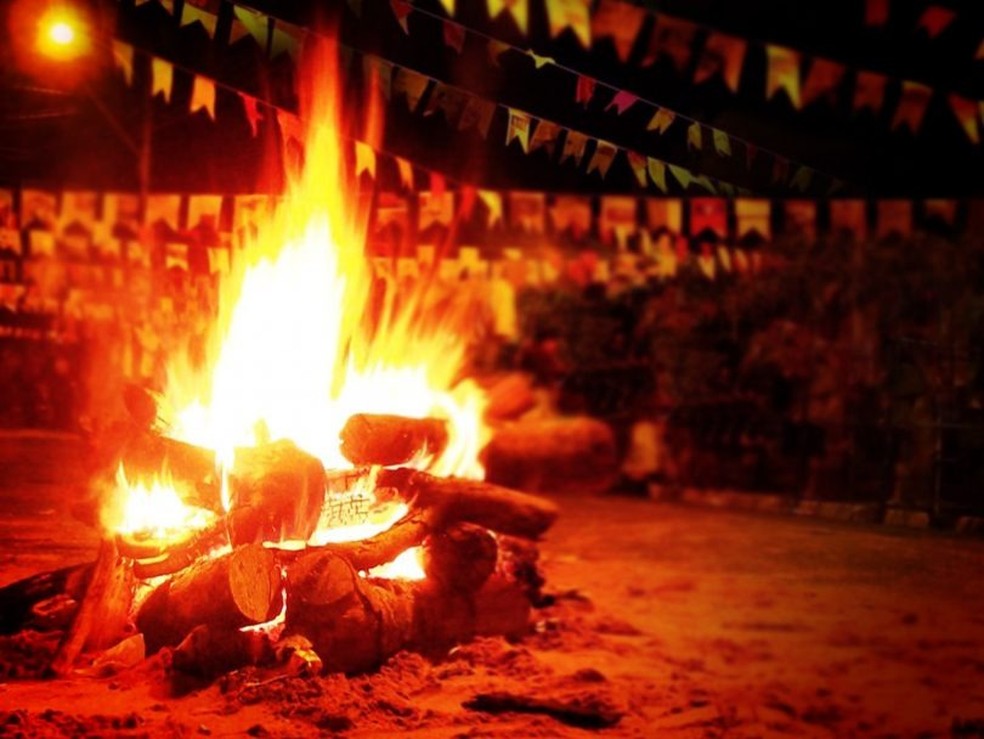 Corpo de Bombeiros orienta sobre os riscos com fogos em festas juninas no  Amapá | Amapá | G1