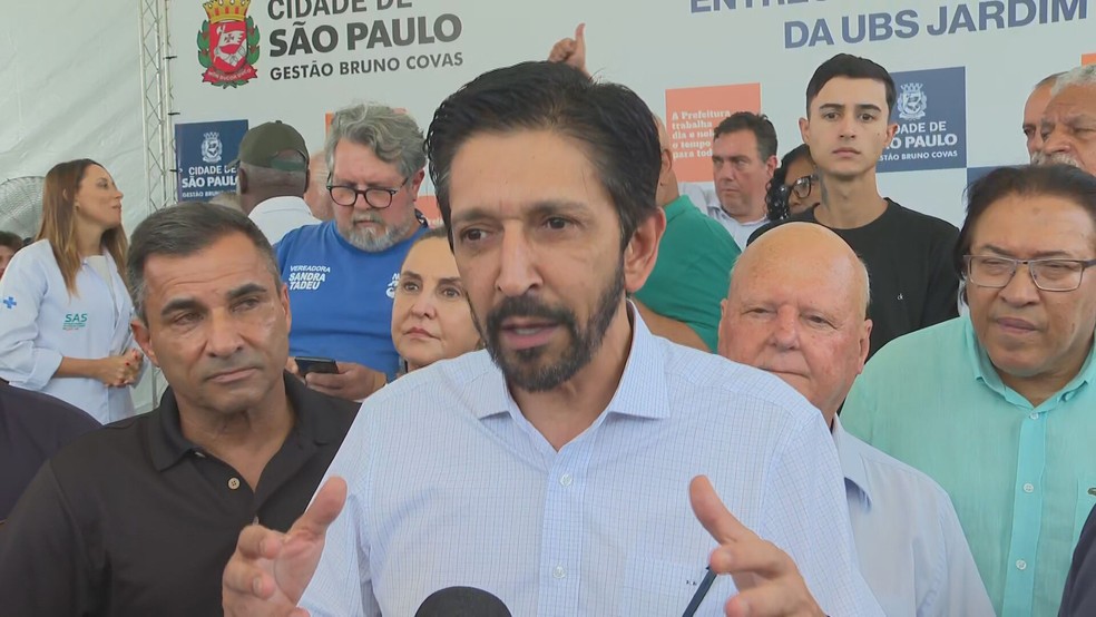 O prefeito de São Paulo, Ricardo Nunes (MDB), em coletiva de imprensa na manhã desta quinta (1º). — Foto: Reprodução/TV Globo