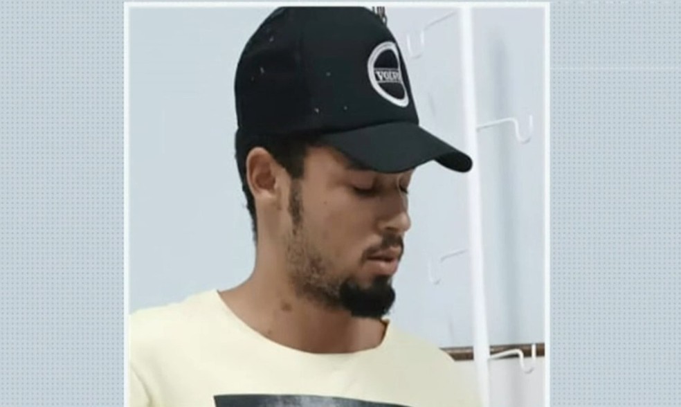 Padrasto foi preso em flagrante suspeito de cometer o crime — Foto: Reprodução/TV Bahia