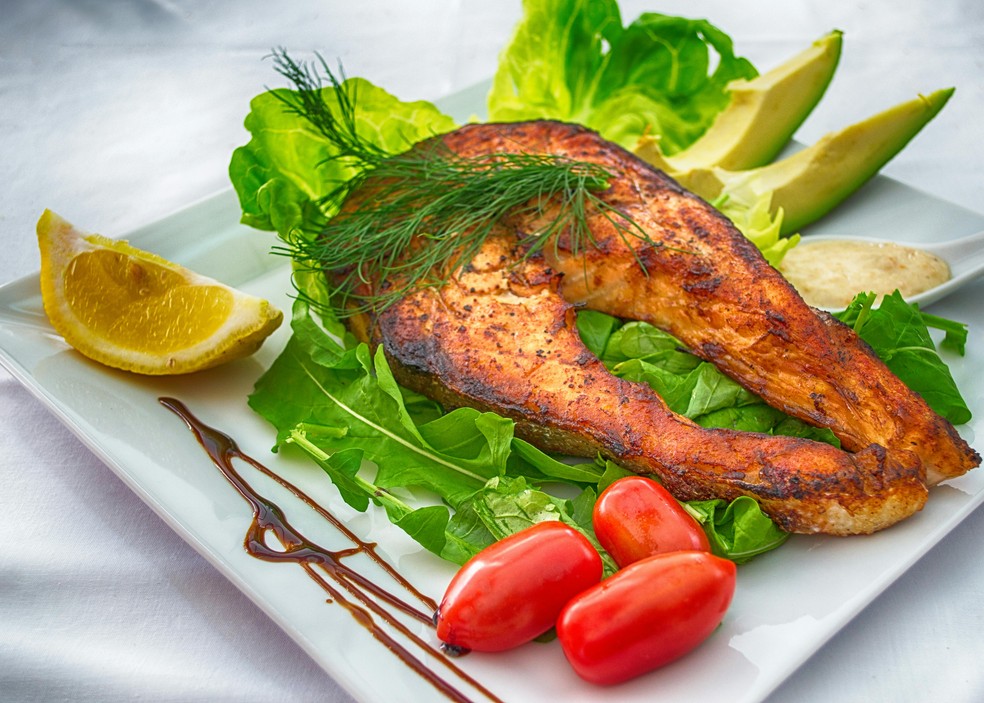 O peixe é um alimento rico em ômega-3. — Foto: Pexels