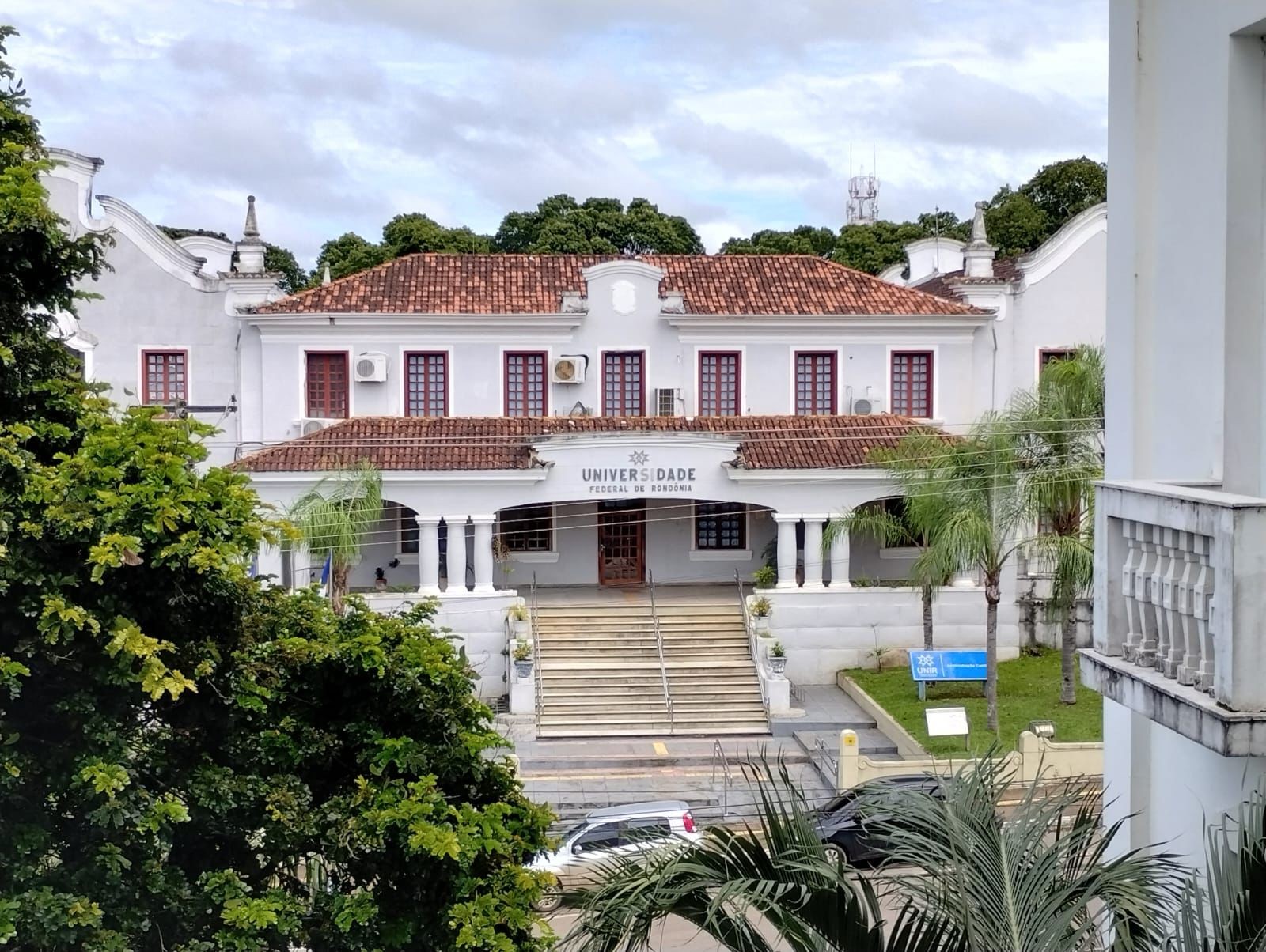 Unir convoca candidatos aprovados no processo seletivo com base nas notas do ensino médio