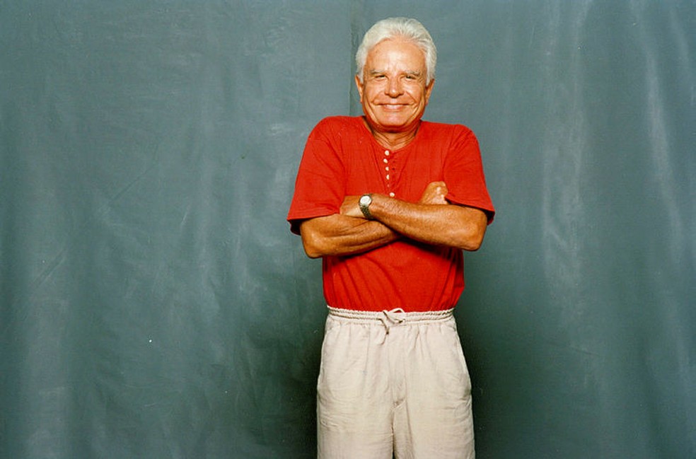 Cid Moreira durante a mensagem de fim de ano da Globo em 1997 — Foto: Acervo Grupo Globo
