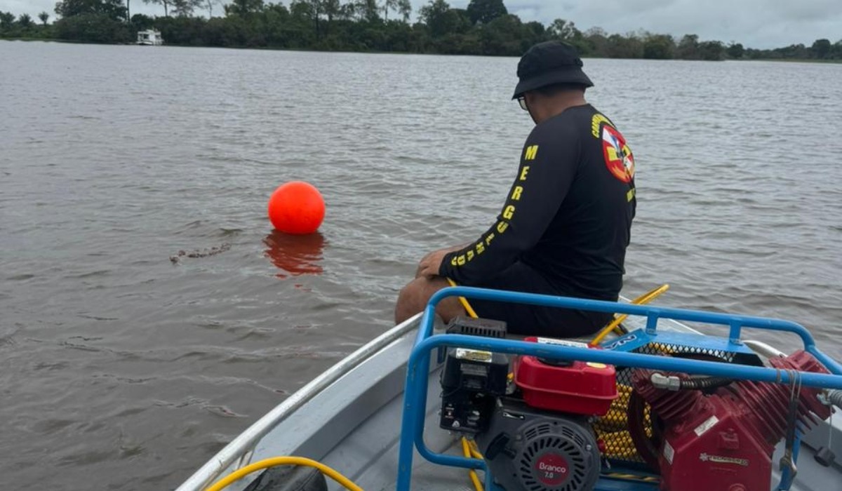 Mulher desaparece após colisão entre embarcações e