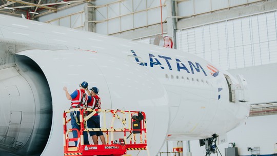 Google processa Latam nos EUA após aérea exigir remoção de vídeo que acusa funcionário de abuso sexual - Companhia pediu, em processo movido no Brasil, que vídeo seja retirado do ar no mundo todo. Google diz que tribunais brasileiros não podem fazer essa exigência.