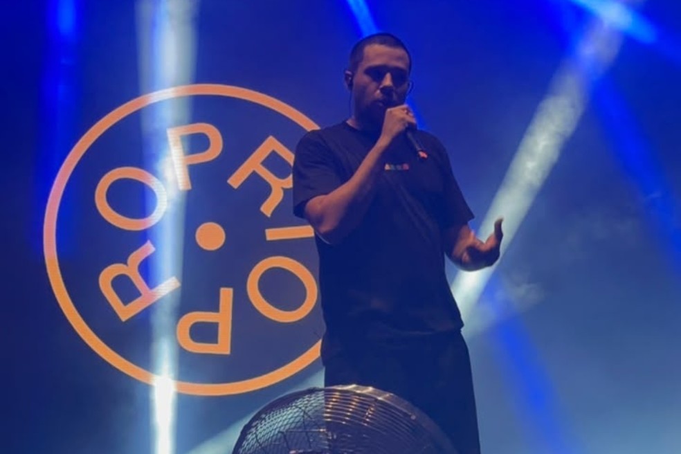 Rapper Yago Oproprio viveu um momento especial ao se apresentar pela primeira vez em Manaus. — Foto: Patrick Marques/g1 AM