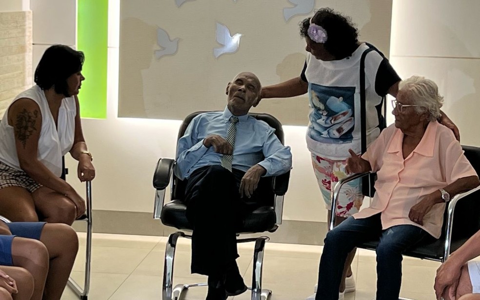 Quirino da Silva Souza morreu aos 96 anos e foi velado sentado em uma poltrona, em Aparecida de Goiânia — Foto: Acervo pessoal/Wanderley Rodrigues