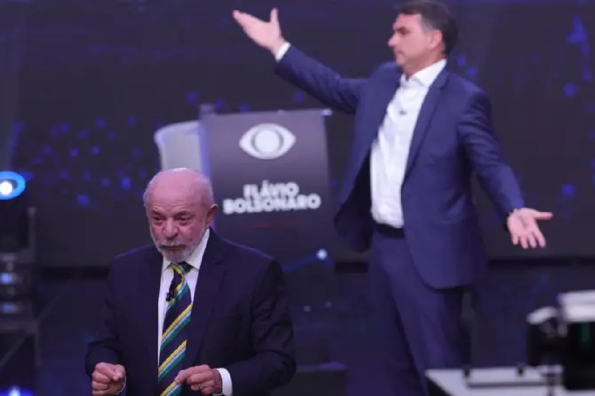 'Caótico' e 'tenso': o que imprensa internacional disse sobre debate entre Lula e Flávio Bolsonaro
