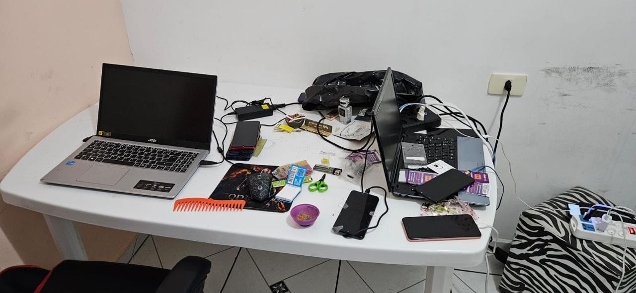 Operação policial prende oito acusados em SP de aplicar golpe do falso advogado