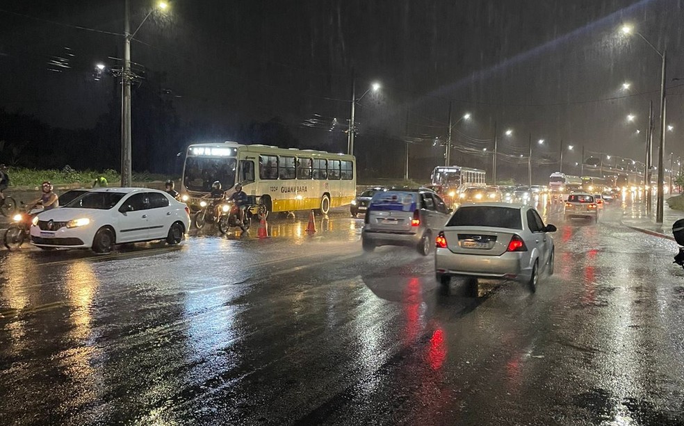 Chuvas na capital potiguar deixam pista molhada; cuidado deve ser redobrado, alerta STTU — Foto: Divulgação/Assessoria STTU