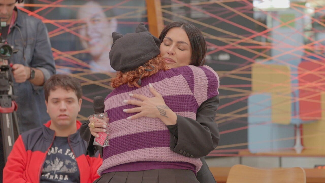 Cleo Pires fala sobre luta contra compulsão alimentar, relação com Fábio Jr. e sexualidade: 'As pessoas tentaram me reduzir'