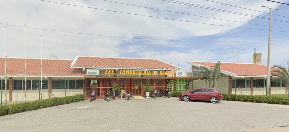 O caso ocorreu em uma escola da cidade de Fortim, interior do Ceará. — Foto: Reprodução/Goole Maps