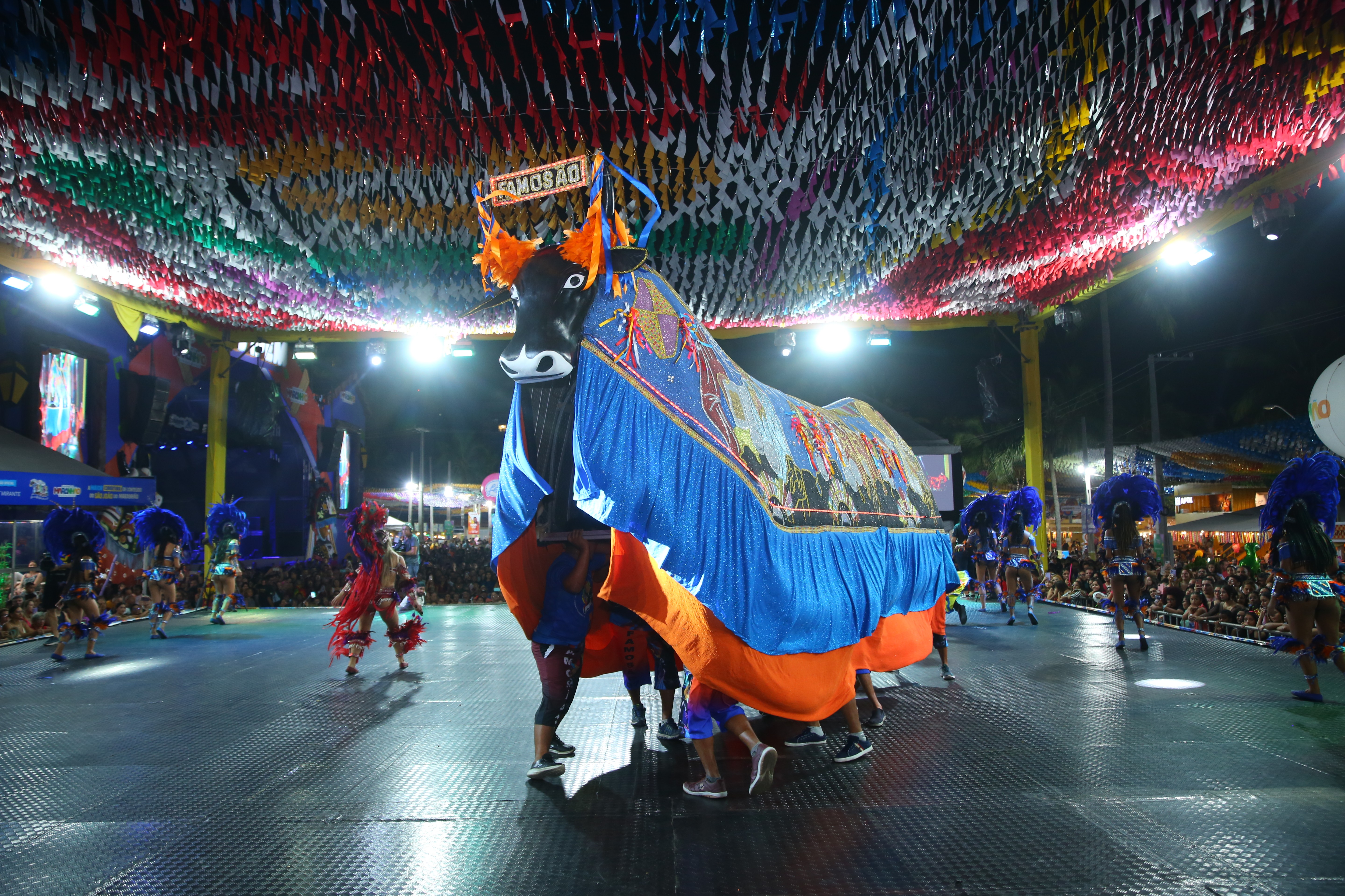 Boi de Maracanã, Boi da Floresta e Boi Famosão de Humberto de Campos animam o fim de semana no Arraial do Ipem; veja a programação