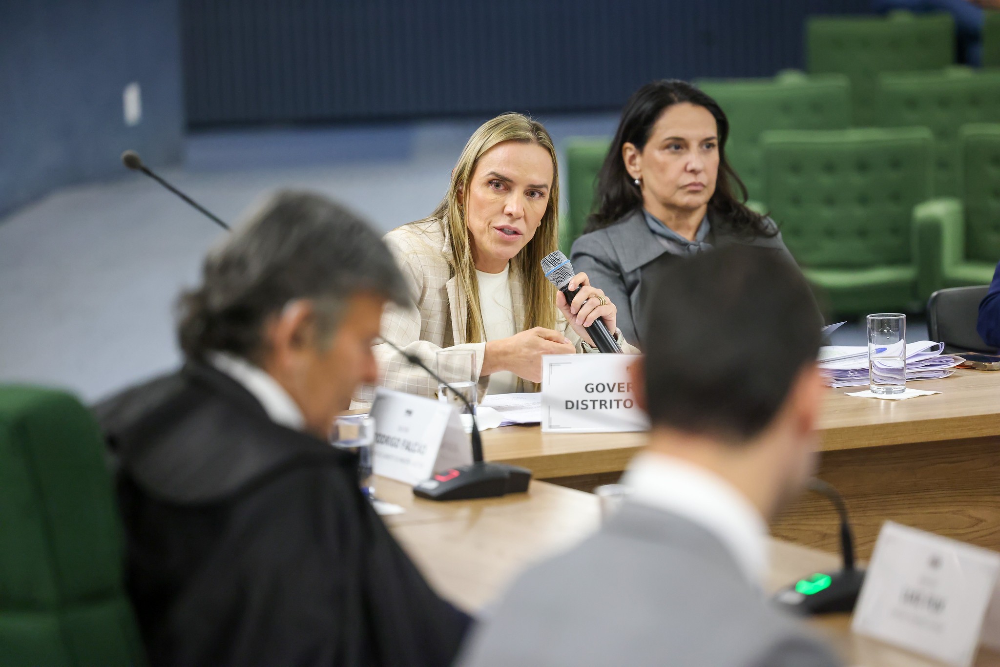 Empréstimo do BRB: Celina Leão diz a Fux que DF 'fez sua parte'; União não tem ligação com crise, rebate Durigan