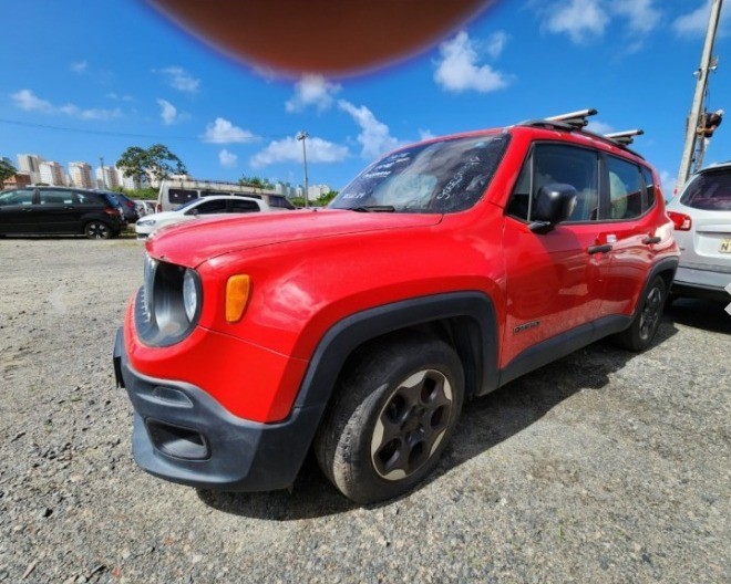 Transalvador realiza leilão online e tem Jeep Renegade com lance mínimo de R$ 9 mil; veja como participar