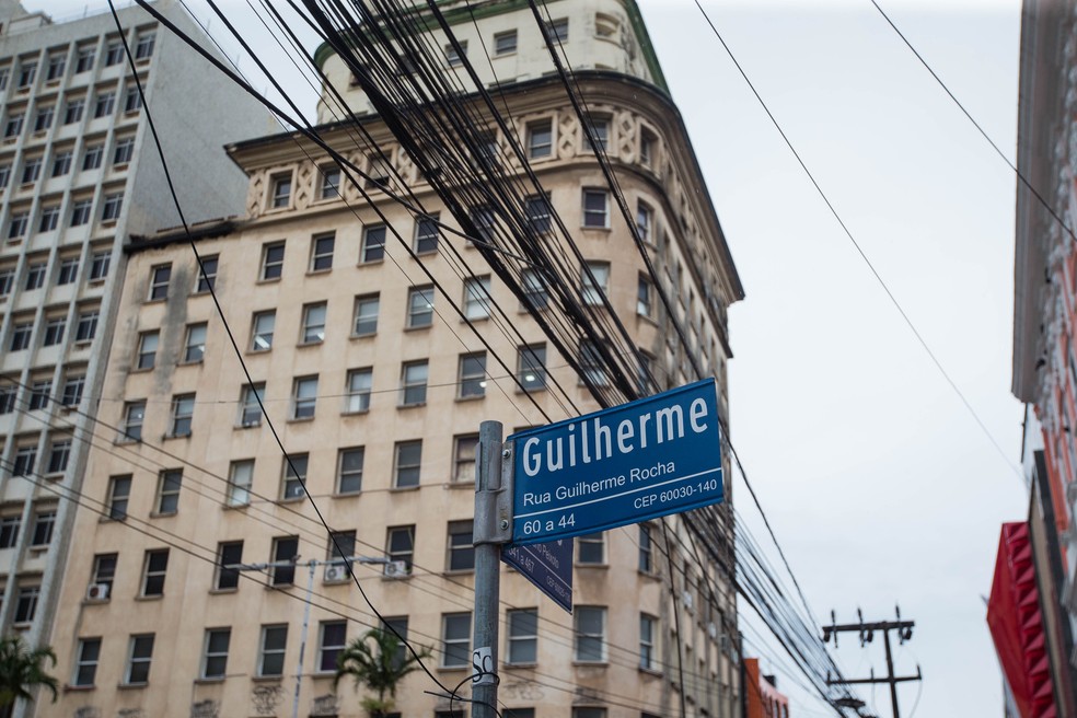 Guilherme Rocha corta grande parte do Centro de Fortaleza. — Foto: Davi Rocha